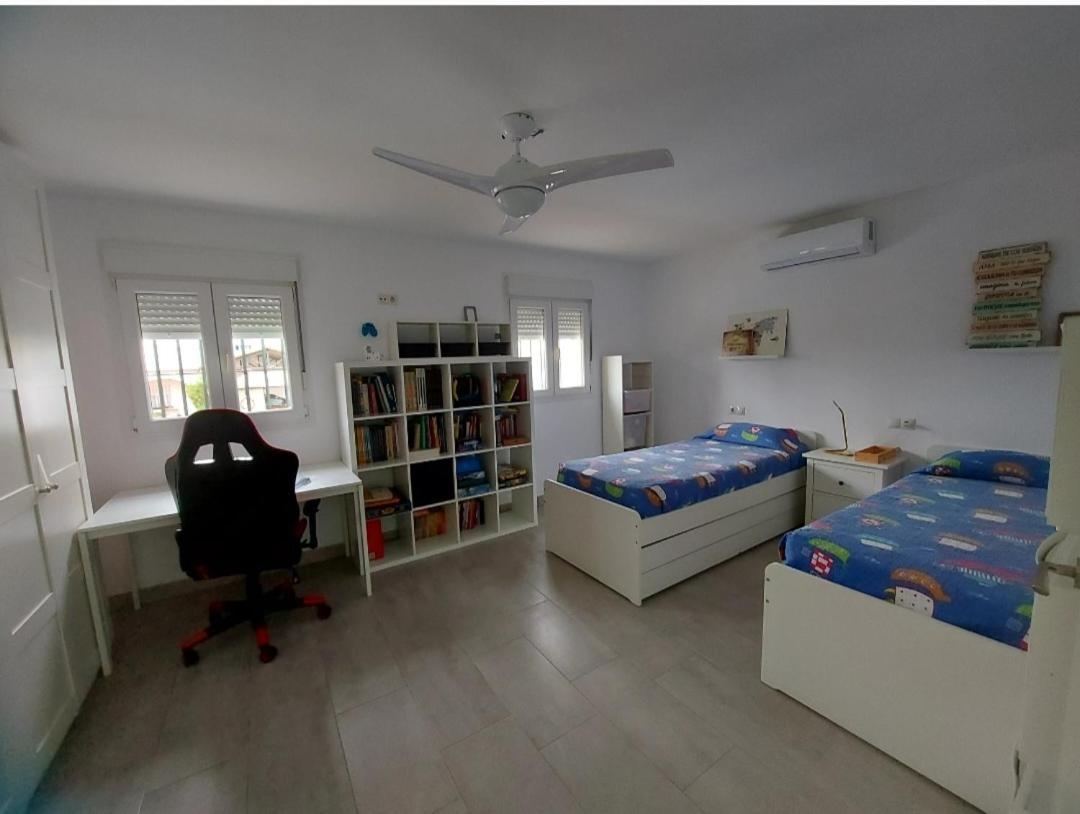 فيلا Casa Turquesa Valencina de la Concepción المظهر الخارجي الصورة